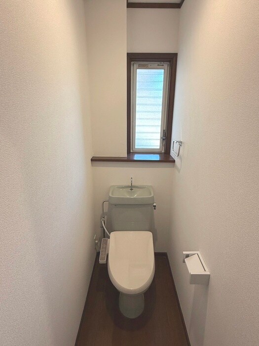 物件内観写真14　(トイレ)