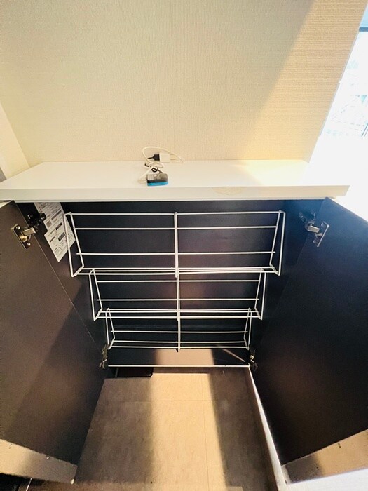 物件内観写真14　(靴箱)