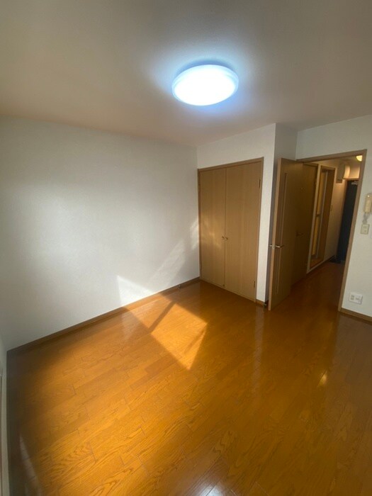 物件内観写真6　(居室)