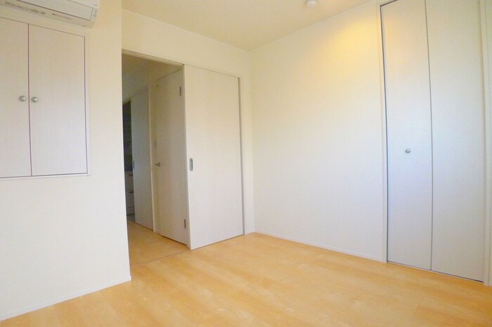 物件内観写真10　(居室)