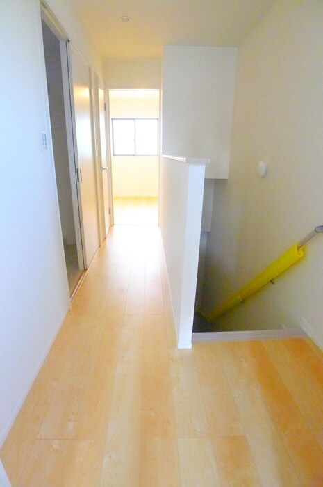 物件内観写真21　(廊下)