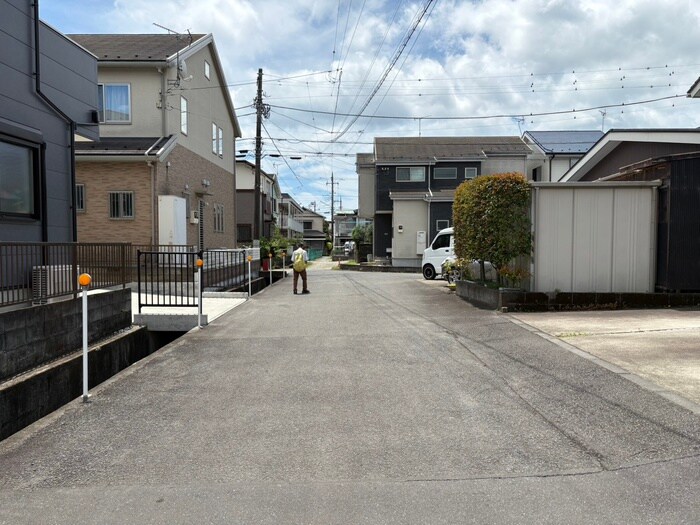 物件外観写真6　(周辺環境)