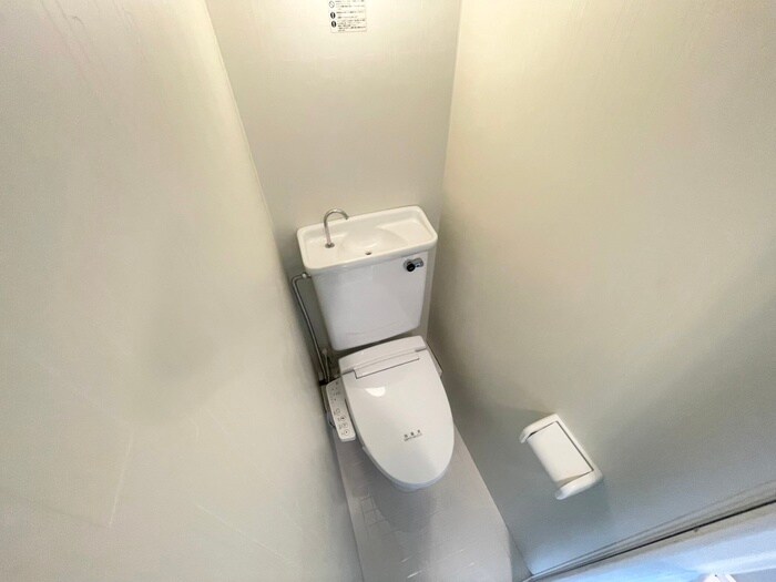 物件内観写真9　(トイレ)