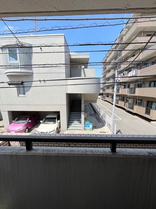 物件内観写真13　(室内からの展望)