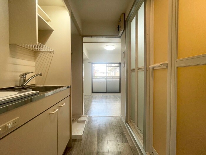 物件内観写真14　(廊下)