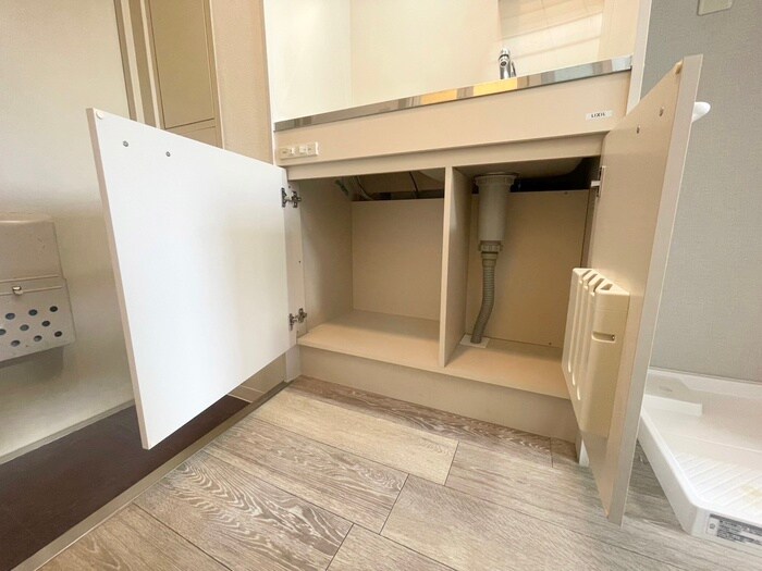 物件内観写真15　(収納)