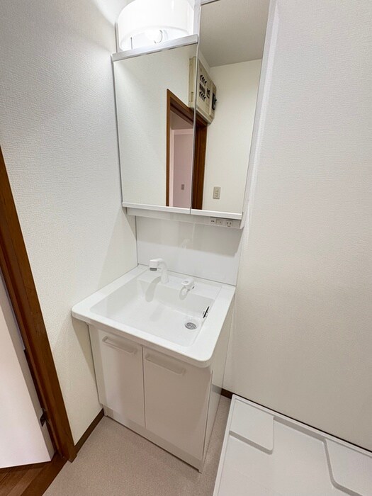 物件内観写真12　(洗面)