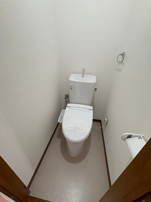 物件内観写真14　(トイレ)