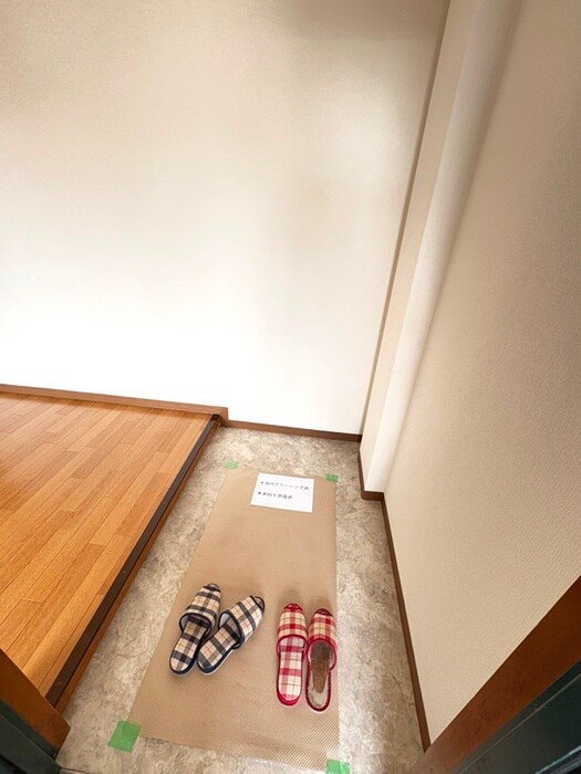 物件内観写真17　(玄関)