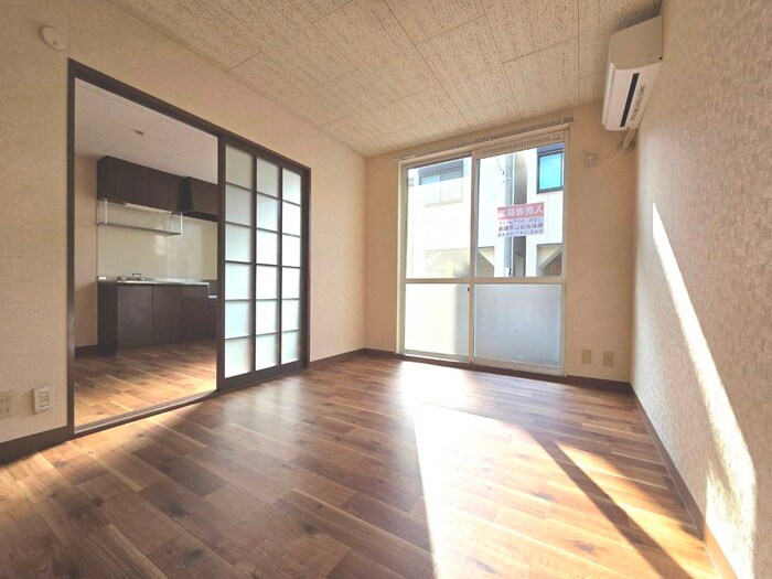 物件内観写真7　(居室)