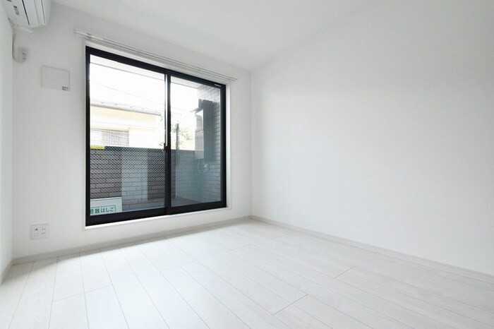 物件内観写真13　(居室)