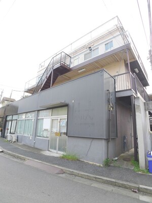 根岸フラット外観写真