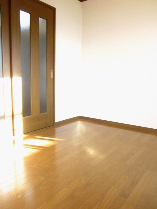 物件内観写真8　(玄関)