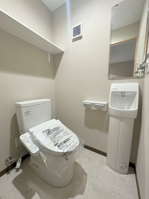 物件内観写真9　(トイレ)