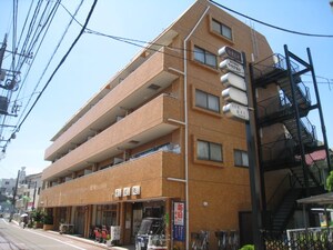 中央ビル外観写真