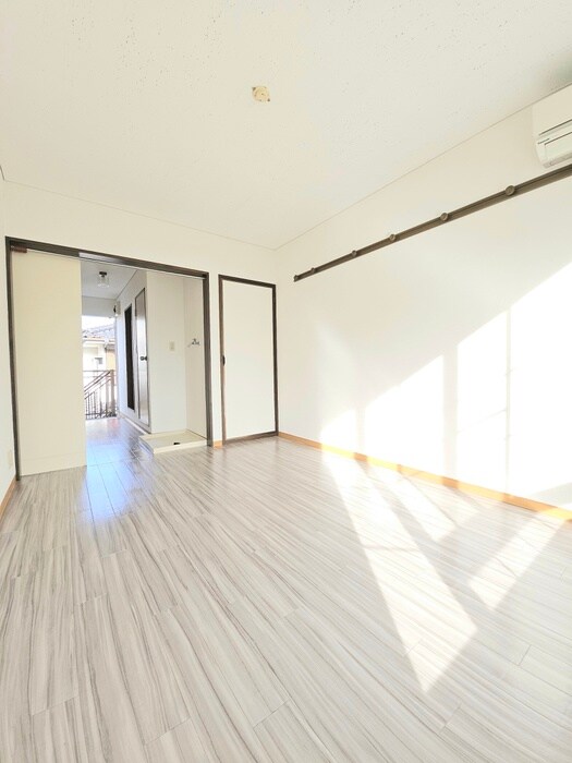 物件内観写真16　(居室)