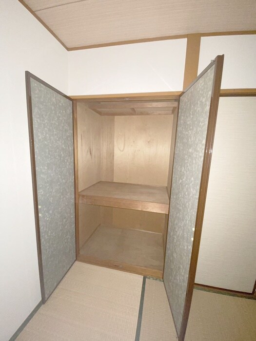 物件内観写真15　(収納)