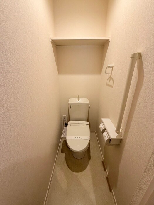 物件内観写真13　(トイレ)