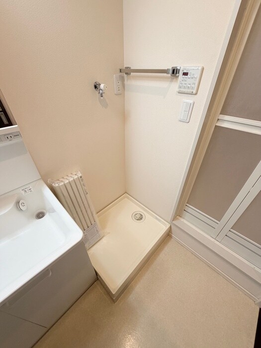 物件内観写真14　(洗濯機置場)