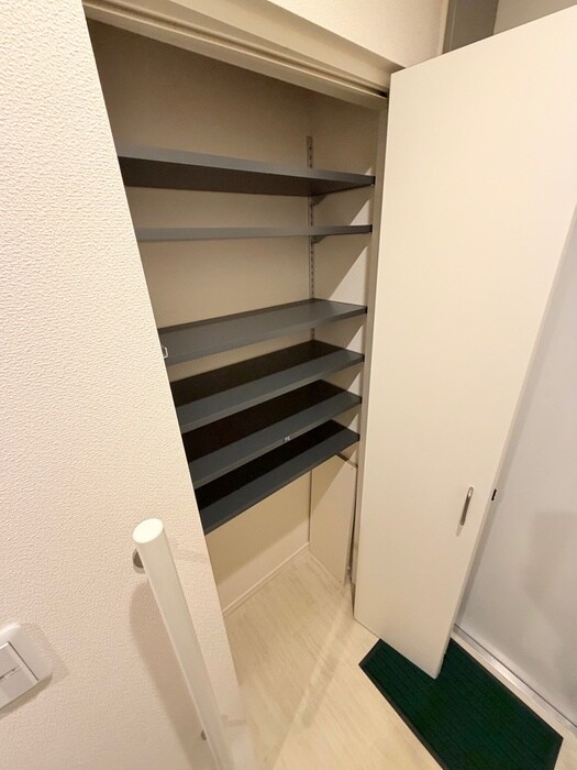 物件内観写真18　(靴箱)