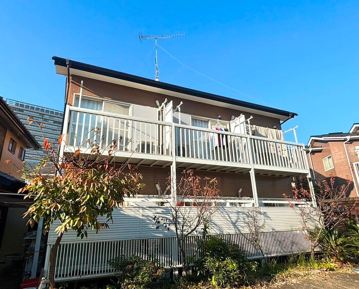 物件外観写真1　(駐車場)