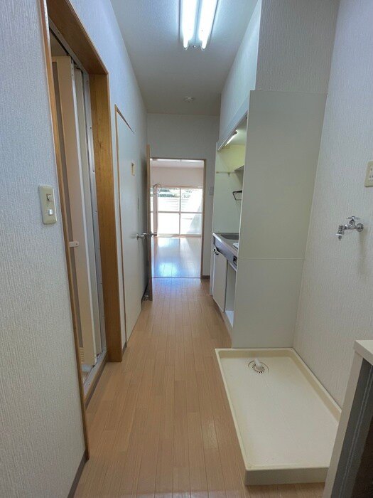 物件内観写真15　(廊下)