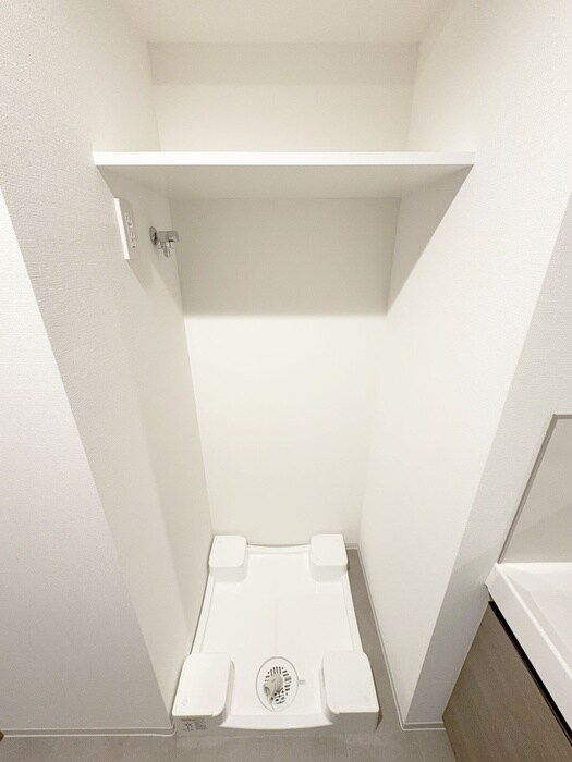 物件内観写真17　(洗濯機置場)