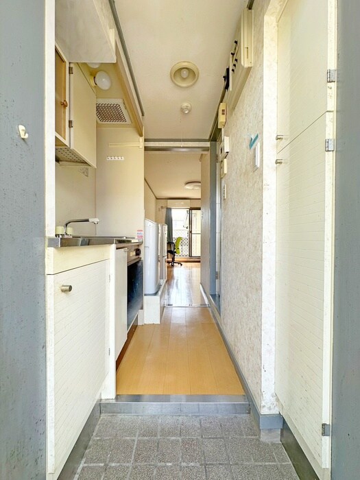 物件内観写真10　(廊下)