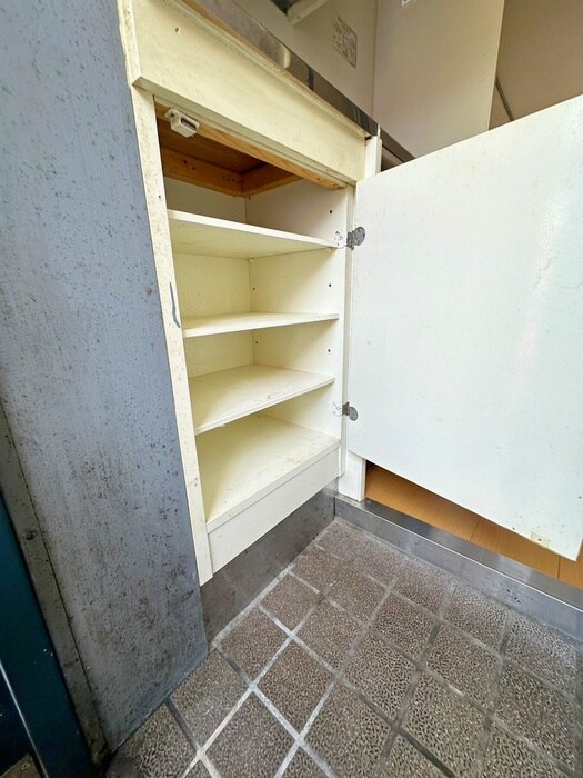 物件内観写真16　(靴箱)