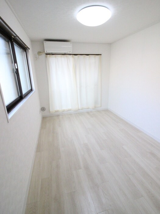 物件内観写真18　(居室)