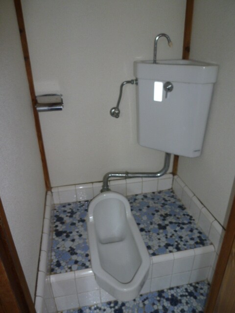 物件内観写真13　(トイレ)