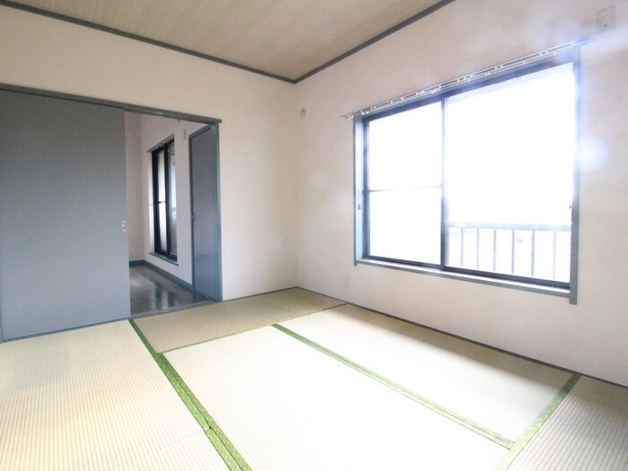 物件内観写真9　(居室)