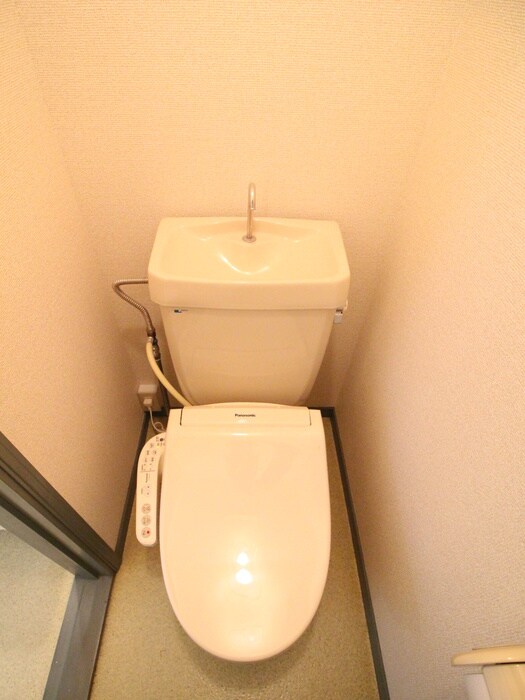 物件内観写真14　(トイレ)