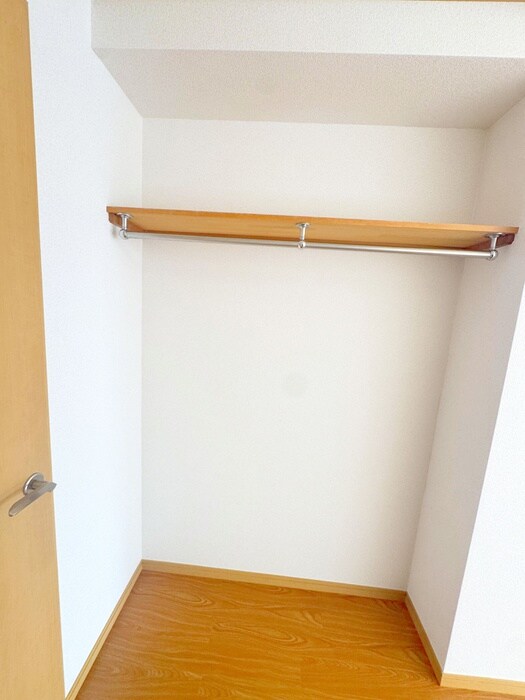 物件内観写真10　(収納)