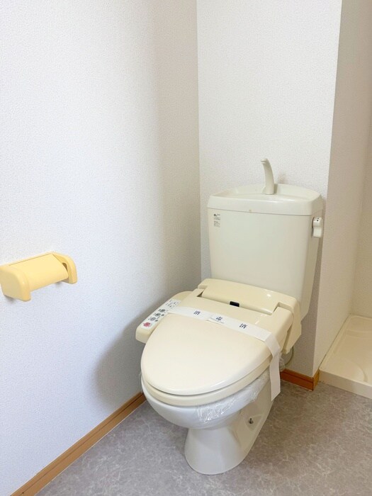 物件内観写真14　(トイレ)