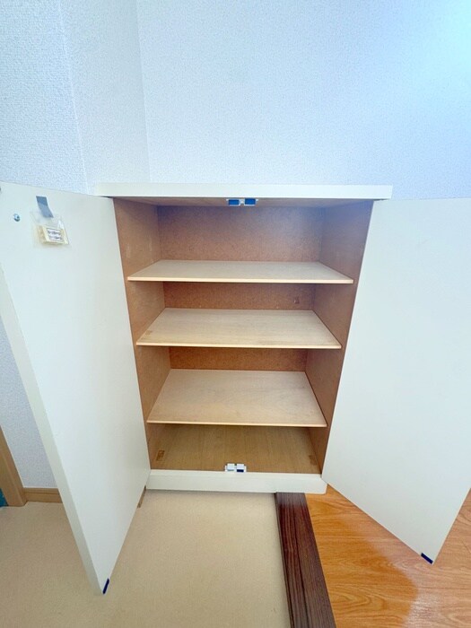 物件内観写真17　(靴箱)