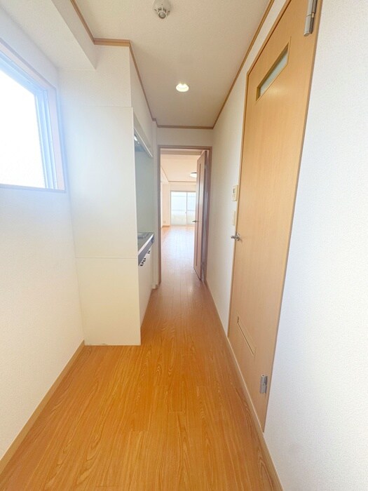 物件内観写真18　(廊下)