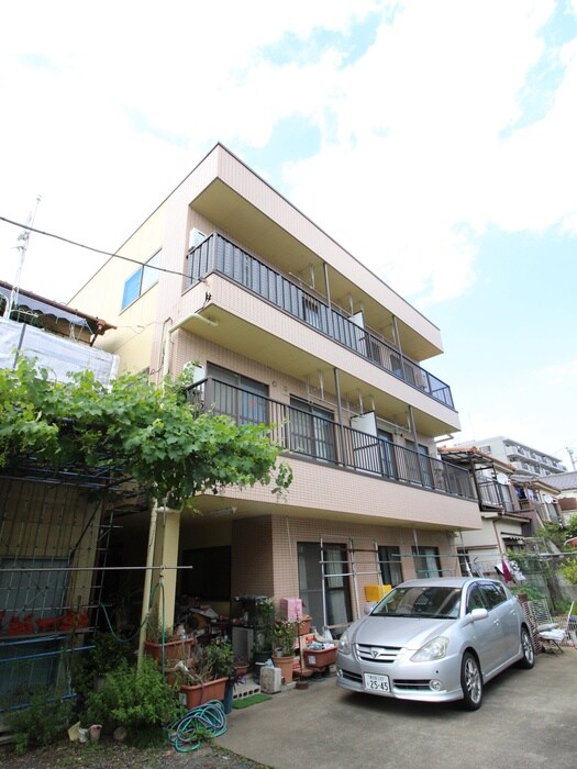 宮ハイツのエントランス部分