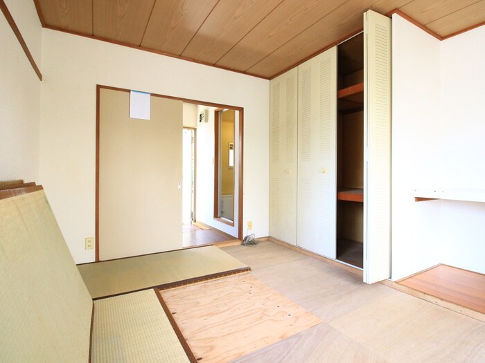 物件内観写真18　(居室)