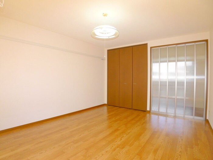 物件内観写真10　(居室)