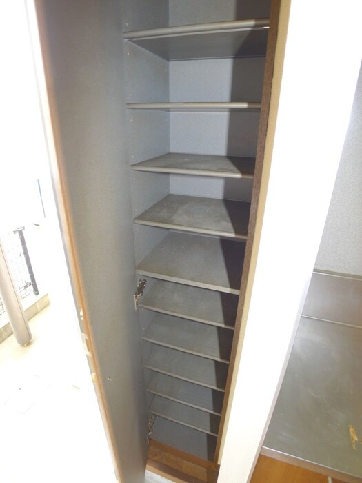 物件内観写真16　(靴箱)