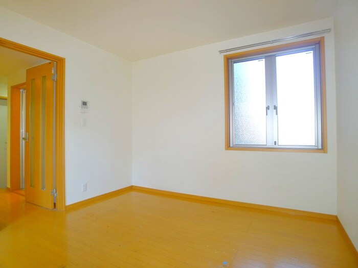 物件内観写真10　(室内からの展望)