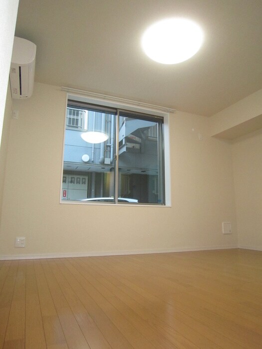 物件内観写真11　(居室)