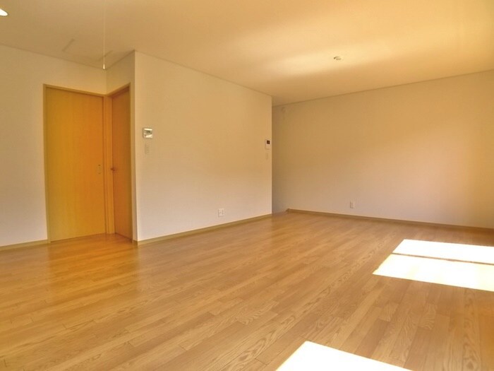 物件内観写真5　(居室)