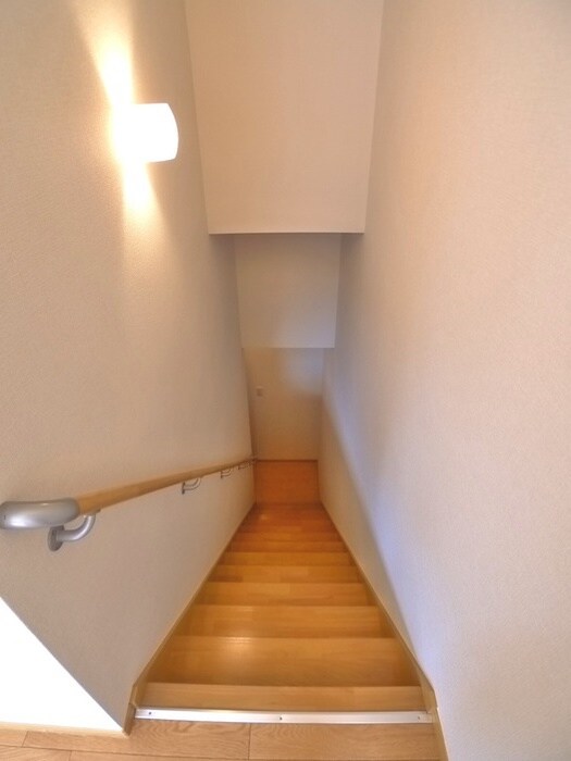 物件内観写真14　(廊下)