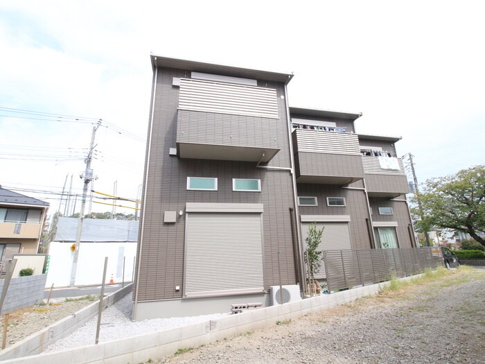 物件外観写真1　(外観写真)