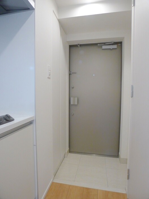 物件内観写真15　(玄関)