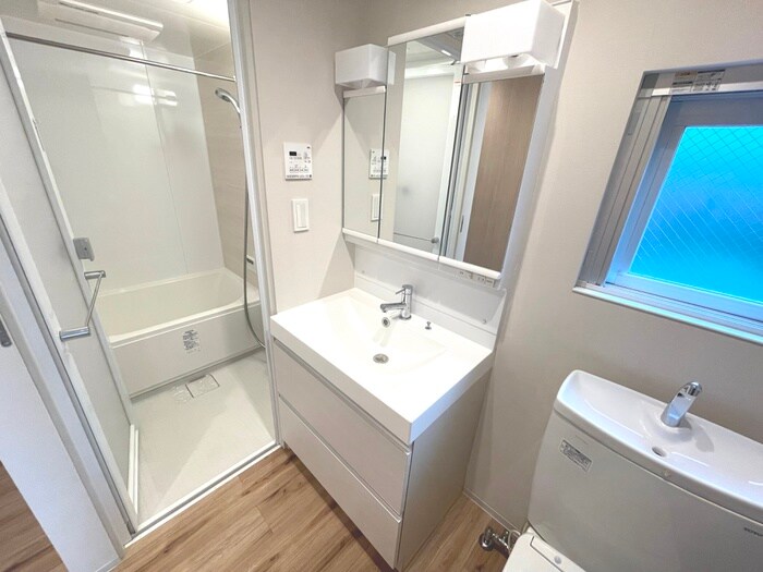 物件内観写真13　(洗面)