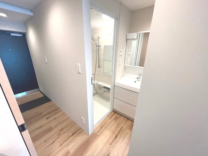 物件内観写真19　(廊下)