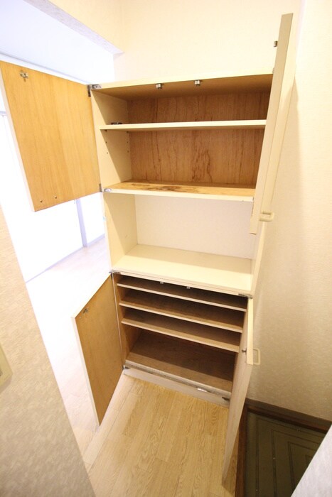 物件内観写真20　(靴箱)